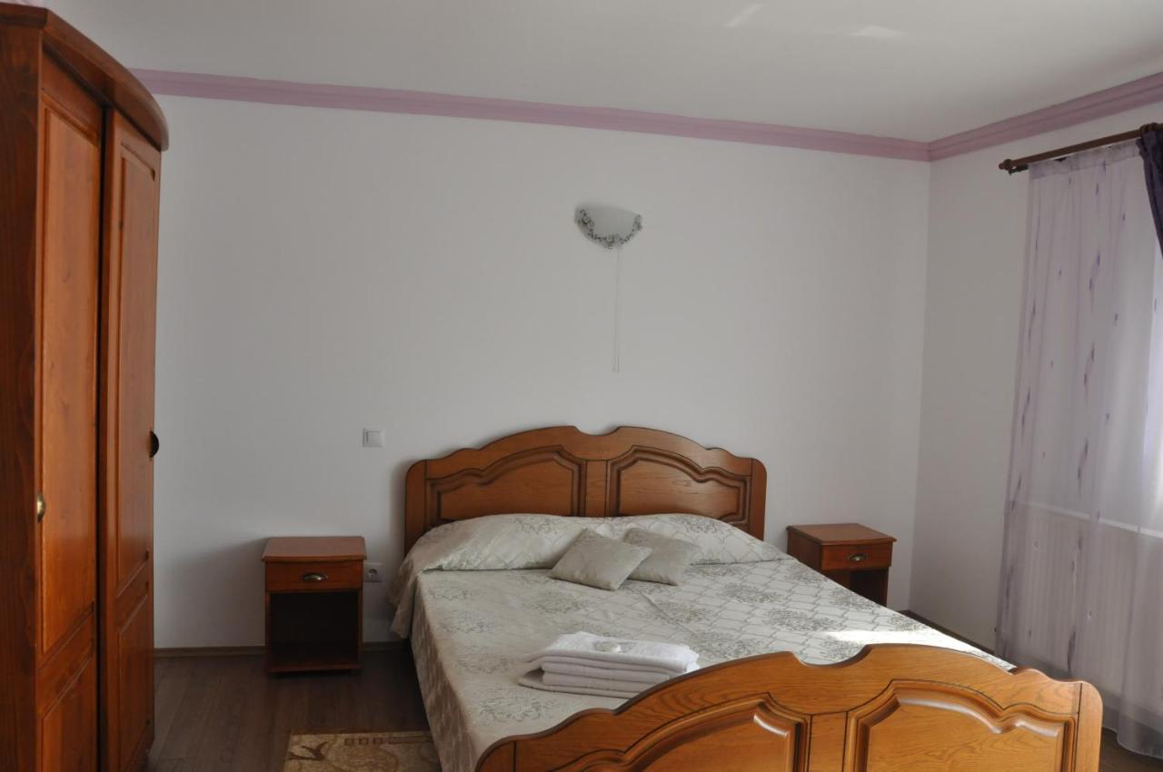 Vilman House Hotell Rîşnov Eksteriør bilde
